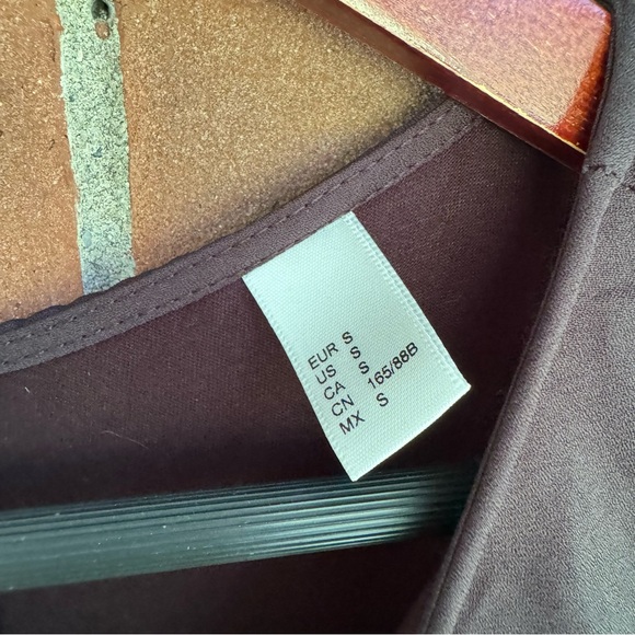 Black Sequined Short Sleeve Party Dress Women’s Size Small Regular NWOT - Picture 4 of 8